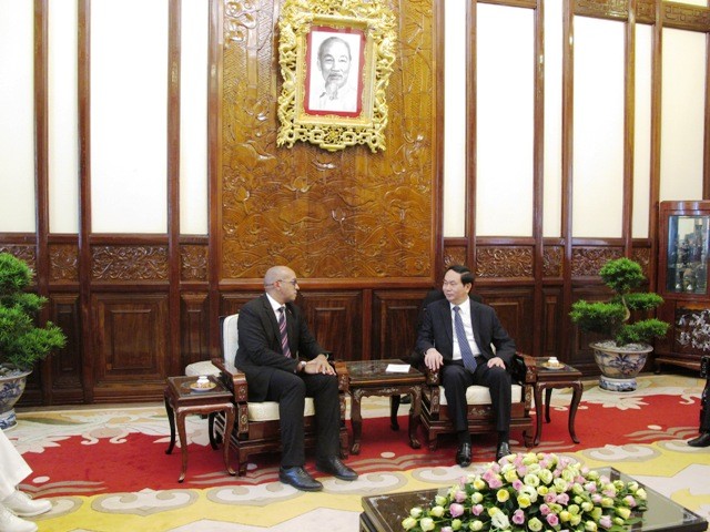 President Tran Dai Quang receives Cuban, EU ambassadors - ảnh 1